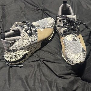 Steve Madden Gray and Tan Sneakers